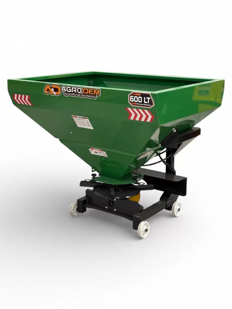 600 Litre Gübre Serpme Makinesi
