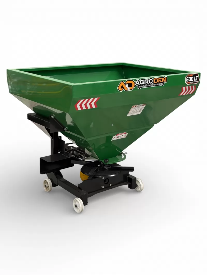 600 Litre Gübre Serpme Makinesi
