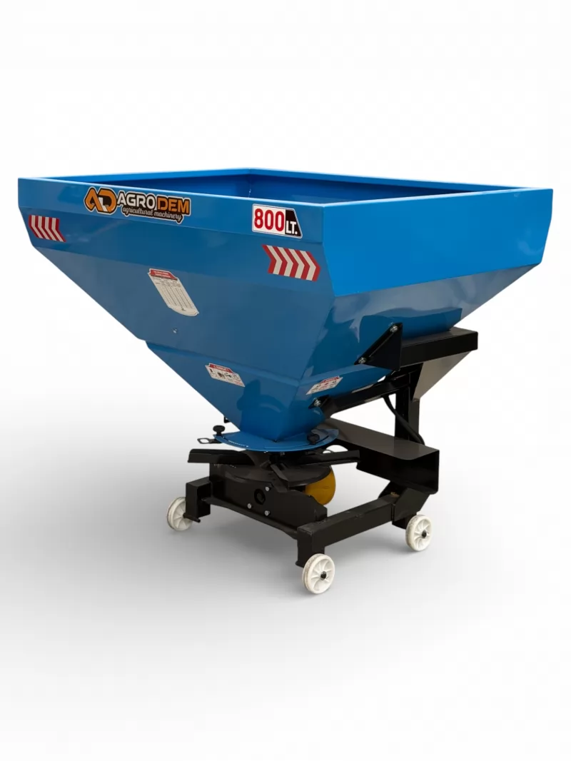 800 Litre Gübre Serpme Makinesi