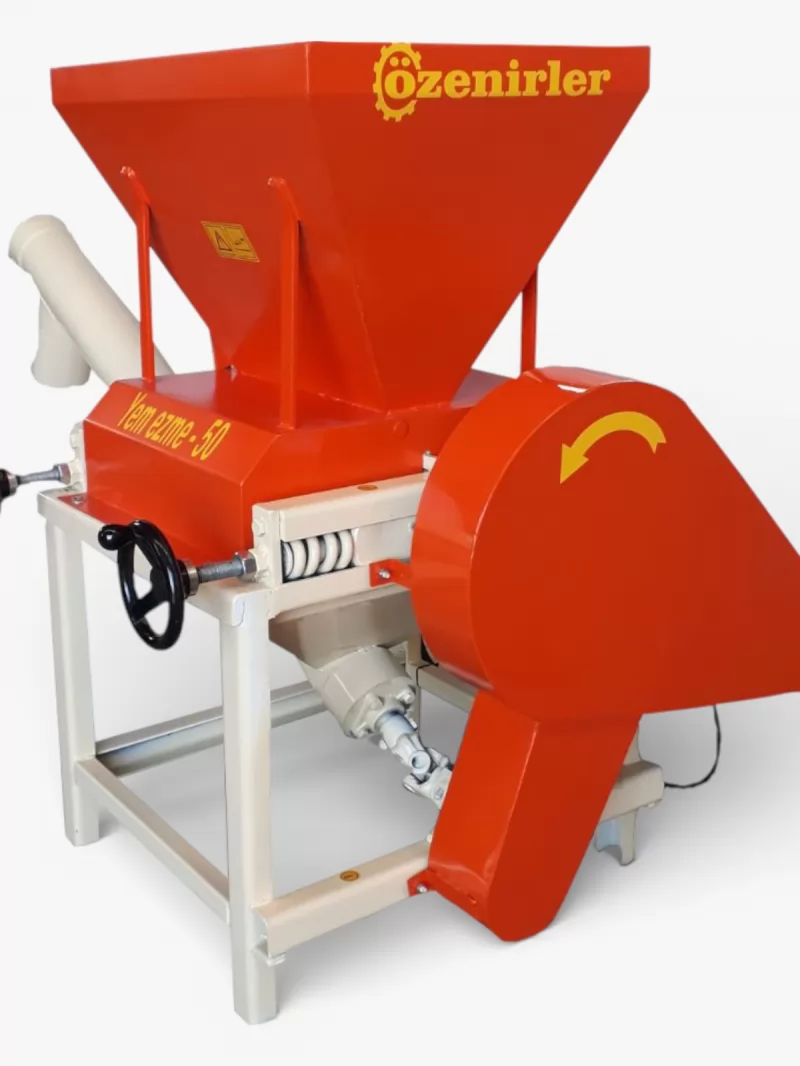 Yem Ezme Makinesi 50\'lik Şaftlı ve Elektrikli - Özenirler