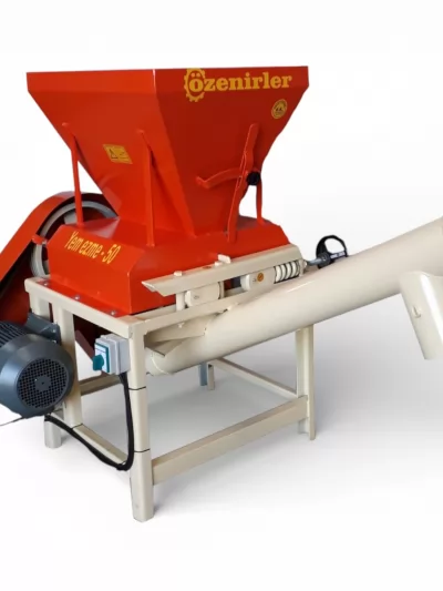 Yem Ezme Makinesi 50\'lik Şaftlı ve Elektrikli - Özenirler